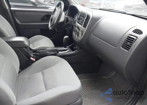 2007 Ford Escape Xlt/Xlt Sport from USA, damaged, VIN 1FMYU93147KA24859